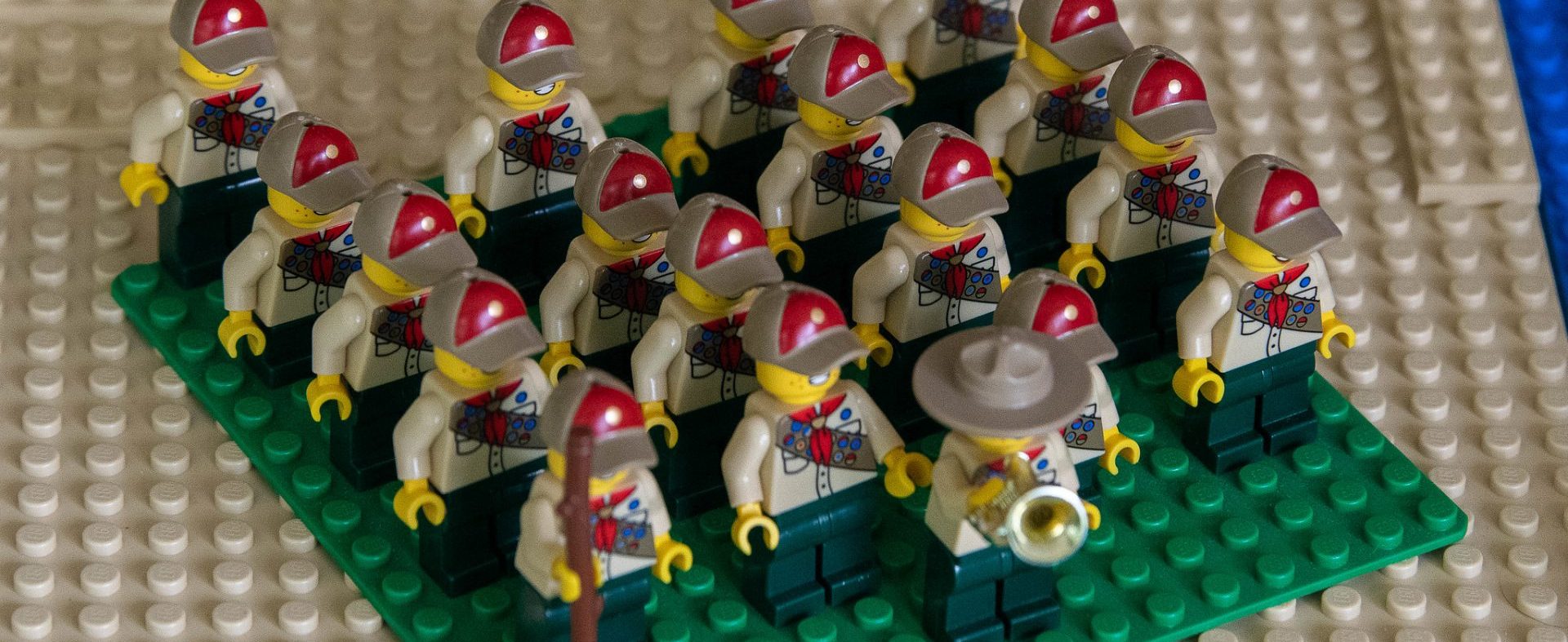 Lego scouts